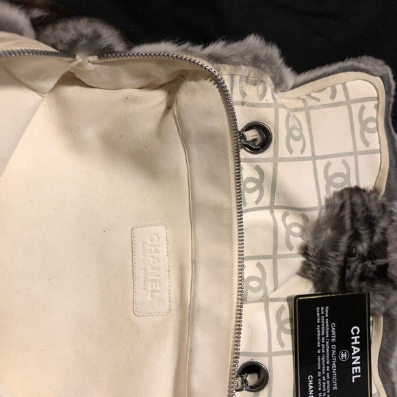 Authentic Vintage Chanel Fur Flap Bag. - Picture 4 of 5